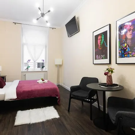 Uroczy Apartament Loretanska * クラクフ